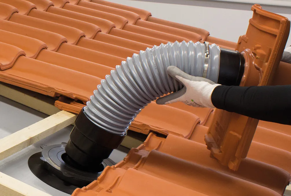 Jak správně namontovat střešní prostup pro ventilaci? Praktický průvodce od expertů